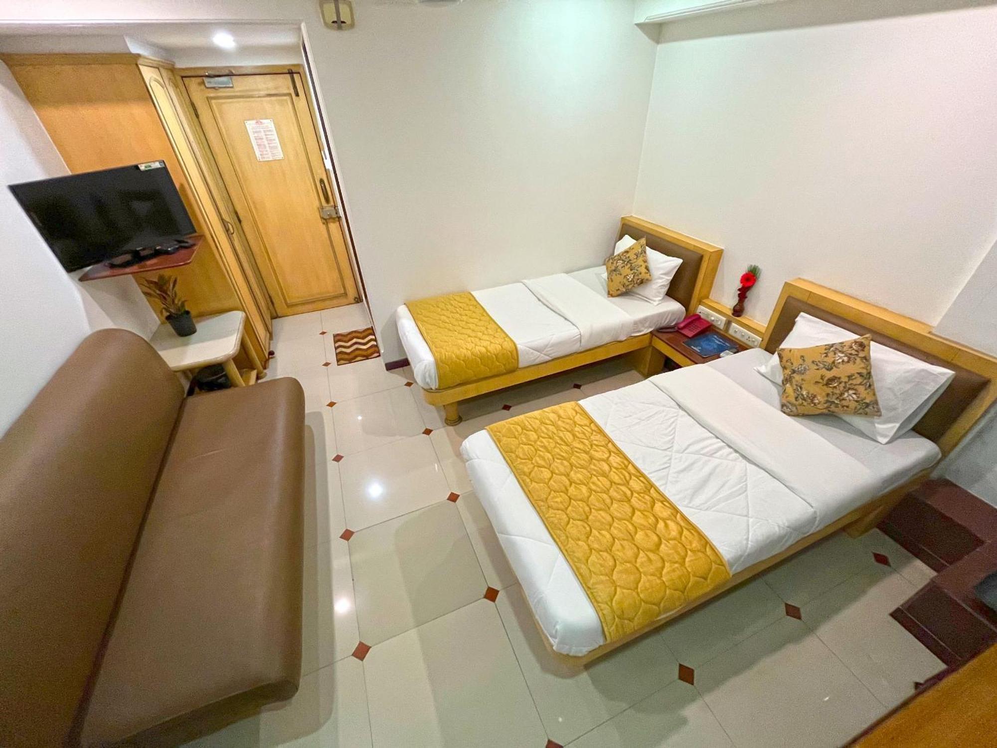 Hotel Parklane Bombay Esterno foto