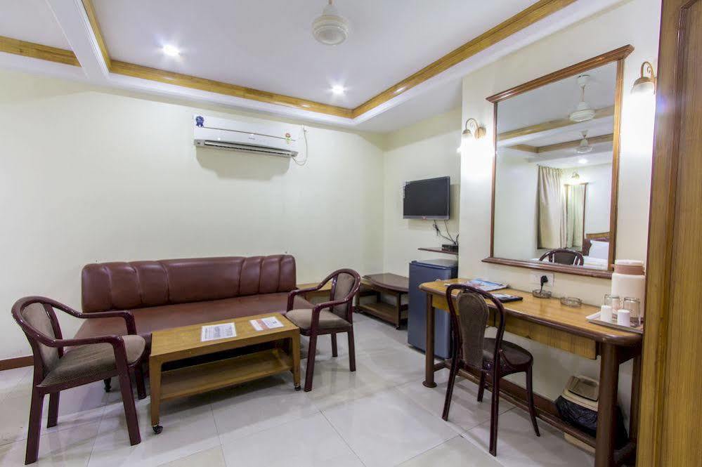Hotel Parklane Bombay Esterno foto