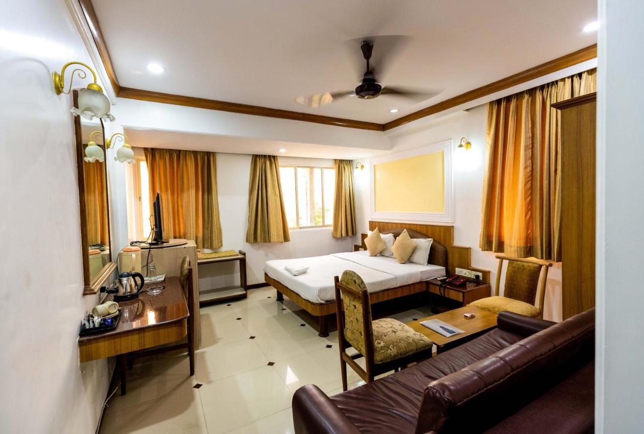 Hotel Parklane Bombay Esterno foto