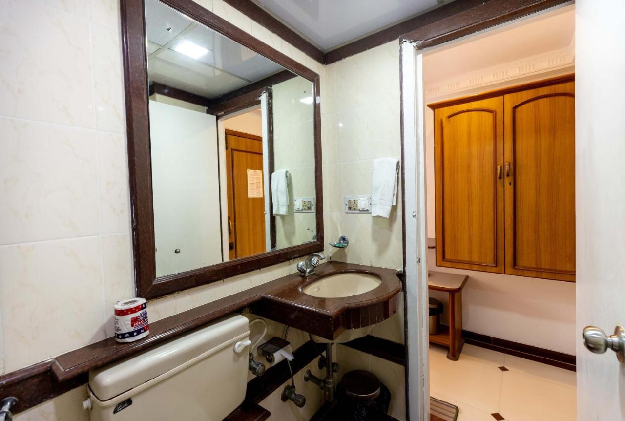 Hotel Parklane Bombay Esterno foto